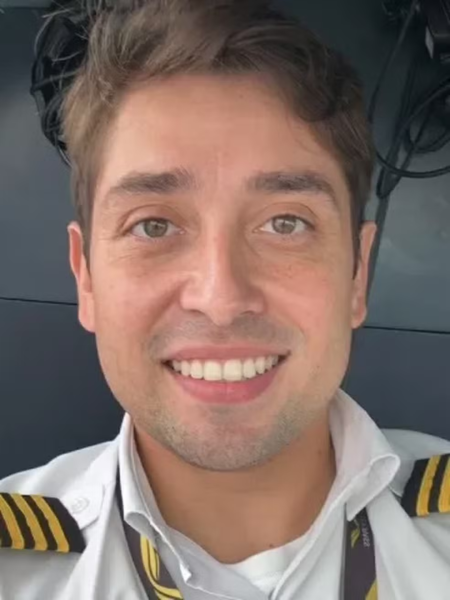 Corpo de piloto que morreu em queda de avião em Vinhedo é velado na Zona Leste de SP